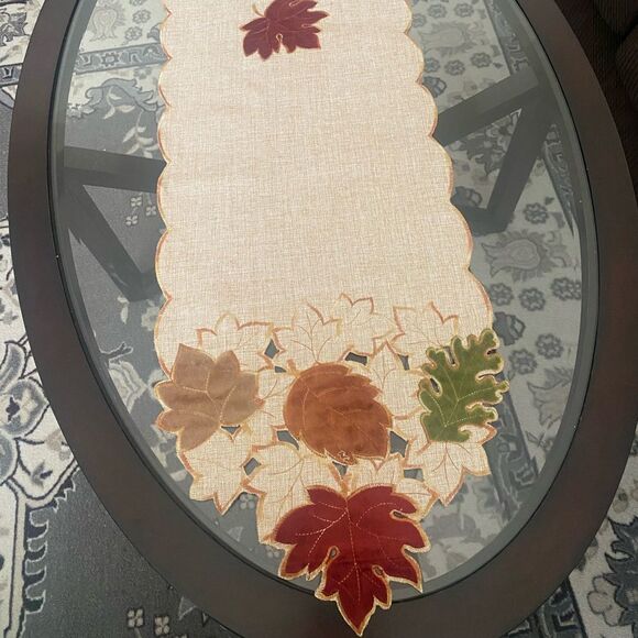 Autumn Leaf Table Runner NWOT - Picture 1 of 8
